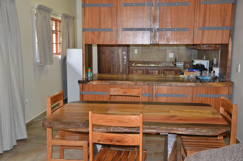 Stoep At Steenbok Self Catering Komatipoort Exterior photo